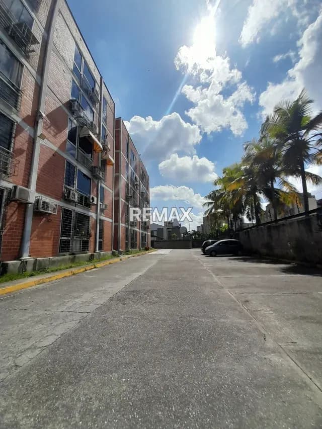 Venta de apartamento en Urbanizacion Las Islas Residencias 411 Guarenas
