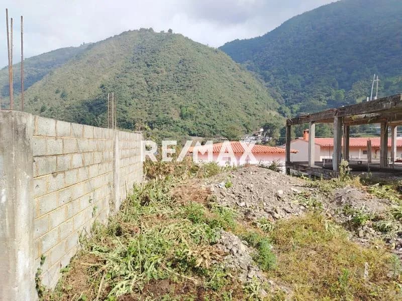 Terreno EN VENTA Ubicado en la Puerta
