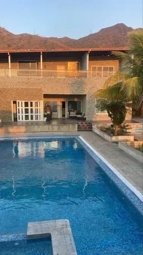Lerry Paez Vende Espectacular Casa En Las Morochas I San Diego Cod 30634
