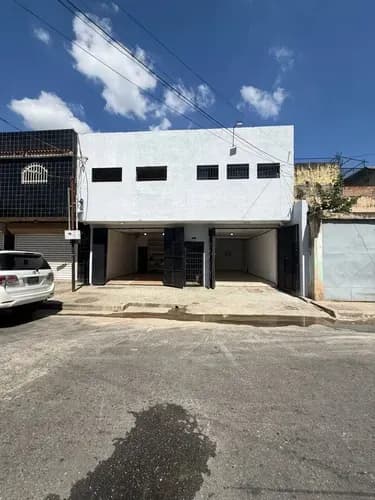 Annic Coronado Vende Local En Venta En Av Bolívar Sur (211ms) 310214