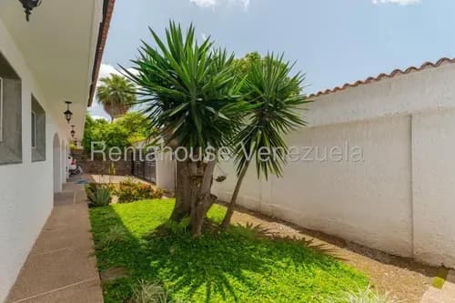 Ma - Casa En Venta Enprados Del Este En Calle Cerrada - 26-19772