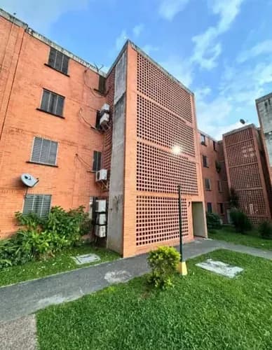 Alquiler Apartamento En Tulipán, San Diego. Mg-17