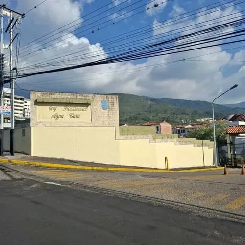 Parcela En Venta 250 M² De Terreno Urbanización Agua. Ia