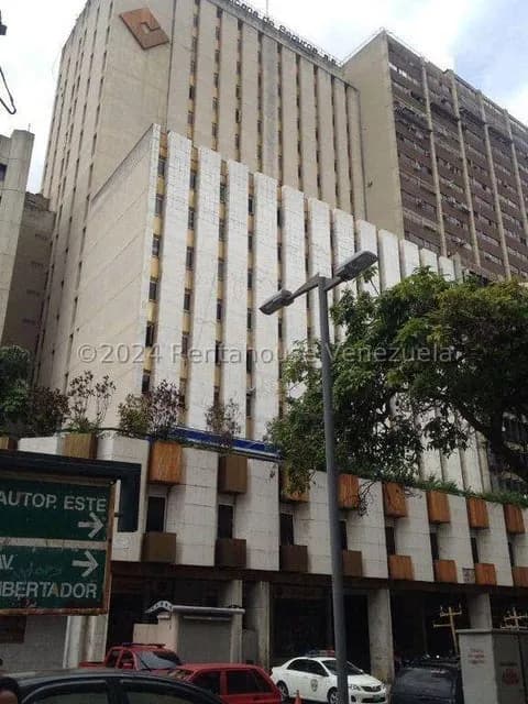 Comercial (Oficina) en Alquiler en Parroquia La Candelaria, Distrito Metropolitano