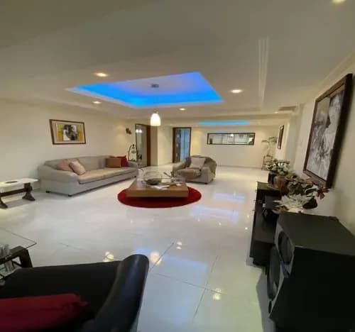 Apartamento En Venta En Res. Churum Meru En La Trigaleña, Valencia