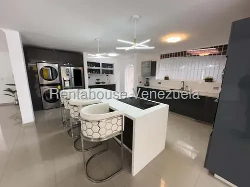 Acogedor Apartamento En Venta Macaracuay Amc