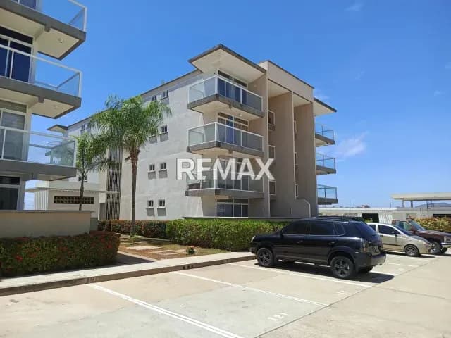 POTENTE APARTAMENTO EN ISLA DE MARGARITA VENEZUELA URBANIZACIÓN LAS TRINITARIAS A PASOS DE CENTRO COMERCIAL SAMBIL Y PLAYAS