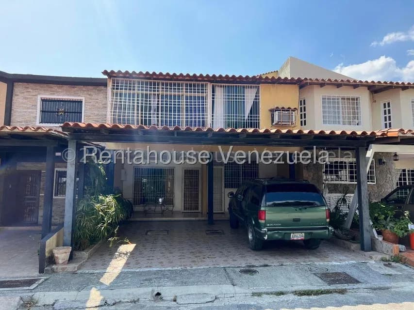 Casa (Duplex) en Venta en La Rosaleda, Lara
