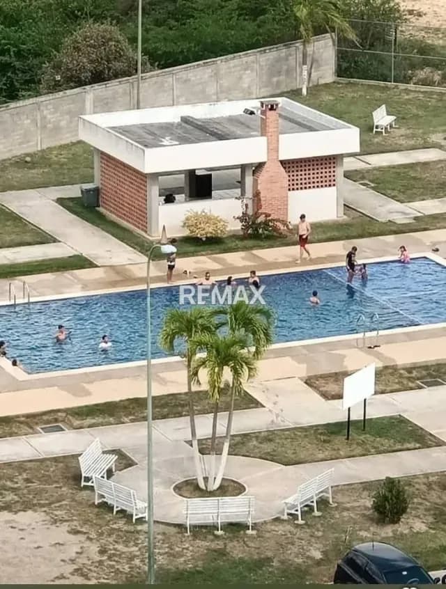EN ALQUILER BELLO APARTAMENTO AMOBLADO Y EQUIPADO RESIDENCIAS ALTAVISTA CASA CLUB ZONA OESTE