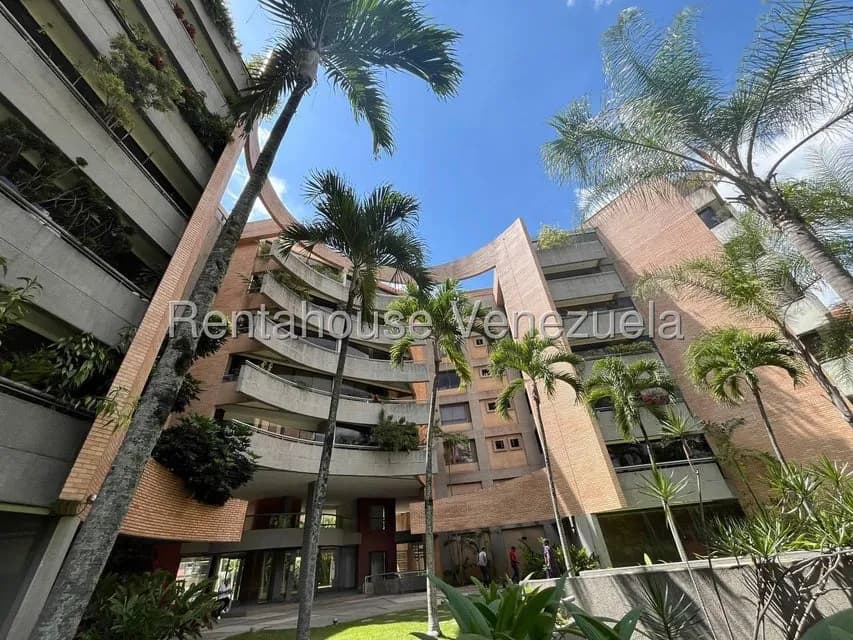 Apartamento (1 Nivel) en Alquiler en Campo Alegre, Distrito Metropolitano