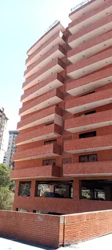 Alquilo Precioso Apto Amoblado, En Urb La Boyera, Hatillo Suites. 40 M2, 1 Hab. 1 Baño Y Derecho A 1 Puesto. Aire Acondicionado. Vista. Abstenerse Corredores