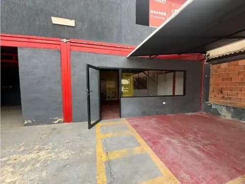 En Alquiler Galpón Comercial Zona Comercial Mañongo D47-27