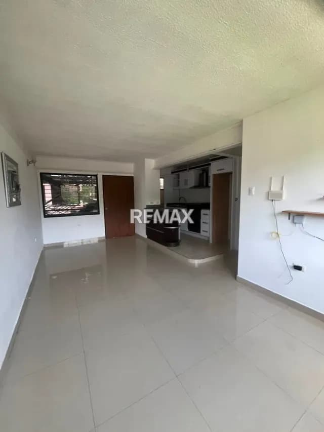 ”CONJUNTO RESIDENCIAL San Juan Bautista III en la AV La machiri calle principal