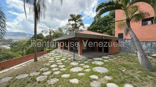 Tonwhouse En Venta - Lomas De La Trinidad - Caro Inchausti 17341.