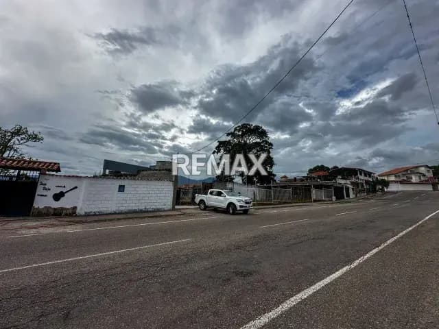 En VENTA Casa #18 en obra Blanca en el Conjunto Residencial Villa Ventura Plaza.