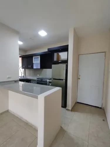 Michelle Vende Apartamento Jardin Manongo Valencia Sambil Pozo E-r /526