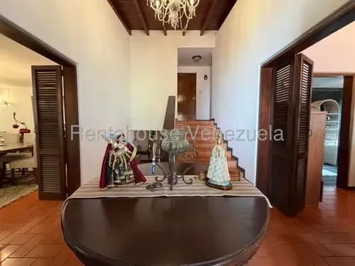Hermosa Casa En Venta En Calle Cerrada En Prados Del Este. Ys12618812