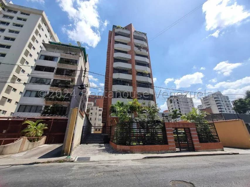 Apartamento (1 Nivel) en Alquiler en La Campiña, Distrito Metropolitano