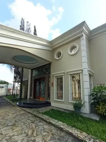Se Vende Casa Urb El Castaño. Maracay