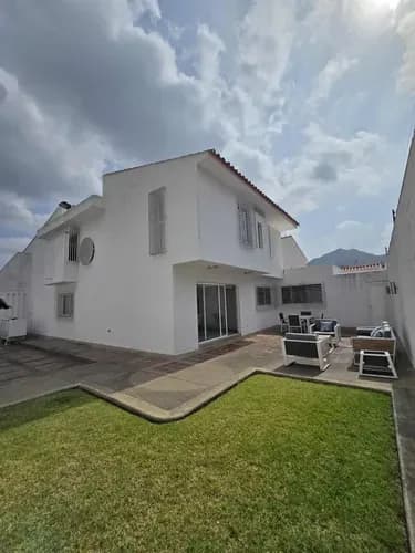 Casa En Trigal Norte Con Planta Y Pozo Conjunto Privado