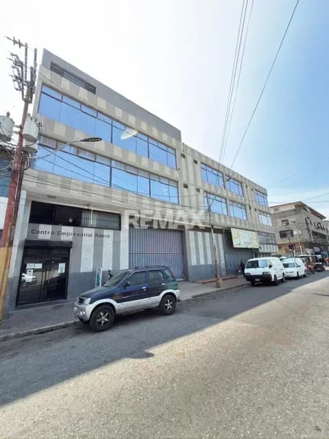 LOCAL COMERCIAL EN VENTA EN CENTRO DE PUERTO LA CRUZ