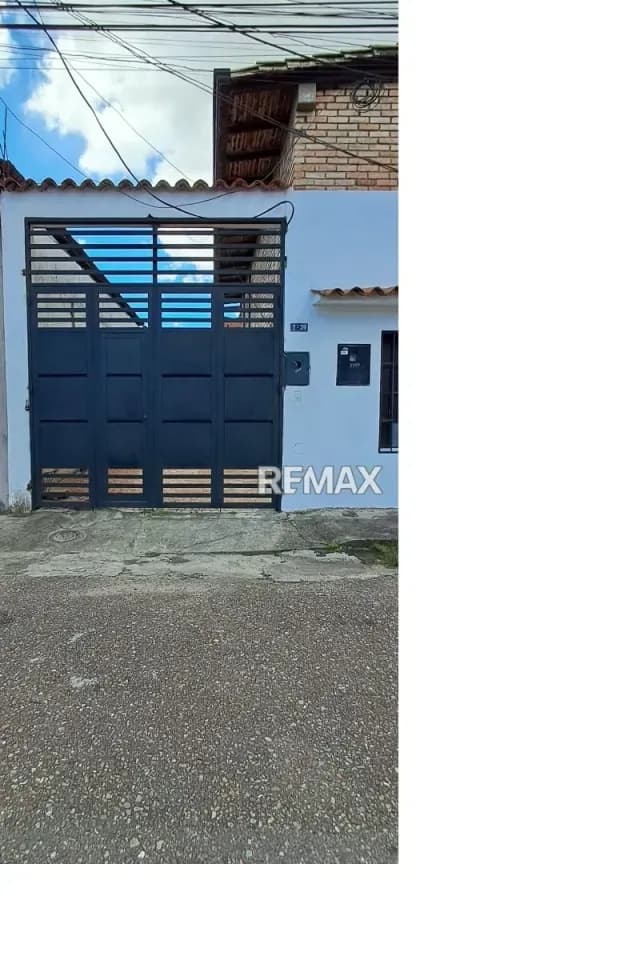 Casa en alquiler ubicada en Ferrero Tamayo