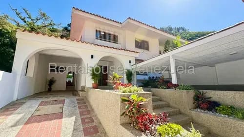 Af- Casa En Venta En Prados Del Este, Remodelada, Ubicada En Calle Cerrada Con Vigilancia, 4 Habitaciones Con Baño Privado, Agua Constante