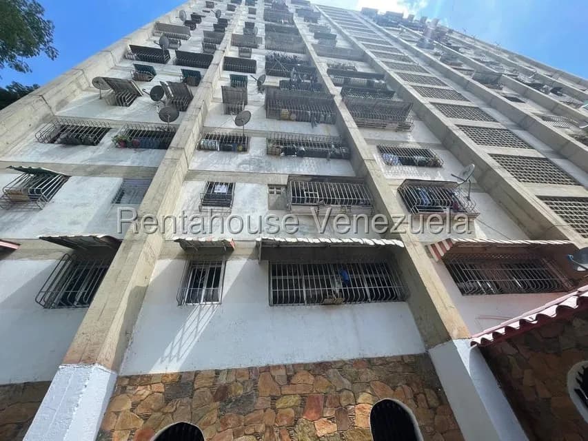 Apartamento (1 Nivel) en Venta en Caricuao, Distrito Metropolitano