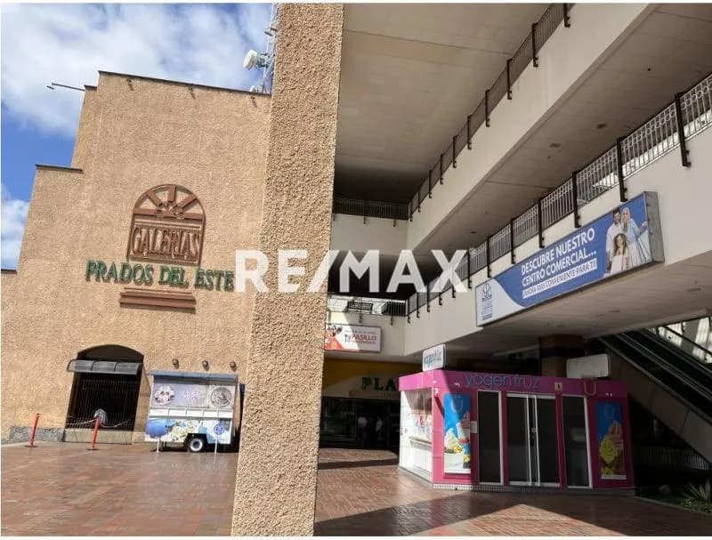 Alquiler Local Comercial 8,62 mts+6mts de depósito, CC Galerías Prados del Este 25-77