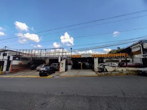Galpon Comercial En Venta En La Guairita Caracas A Pie De Calle 1761 Metros Terreno