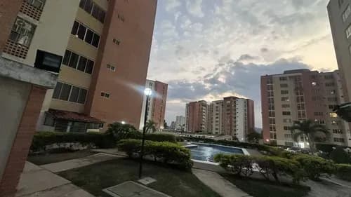 Apartamento En Venta Resd. Doral Country, Urb. El Rincón, Jardín Mañongo - Naguanagua. Dapo