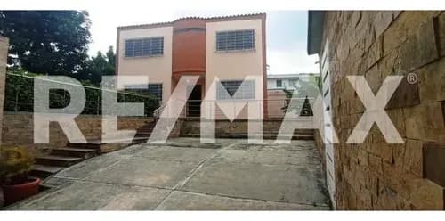 Casa En Venta - Urb. Macaracuay
