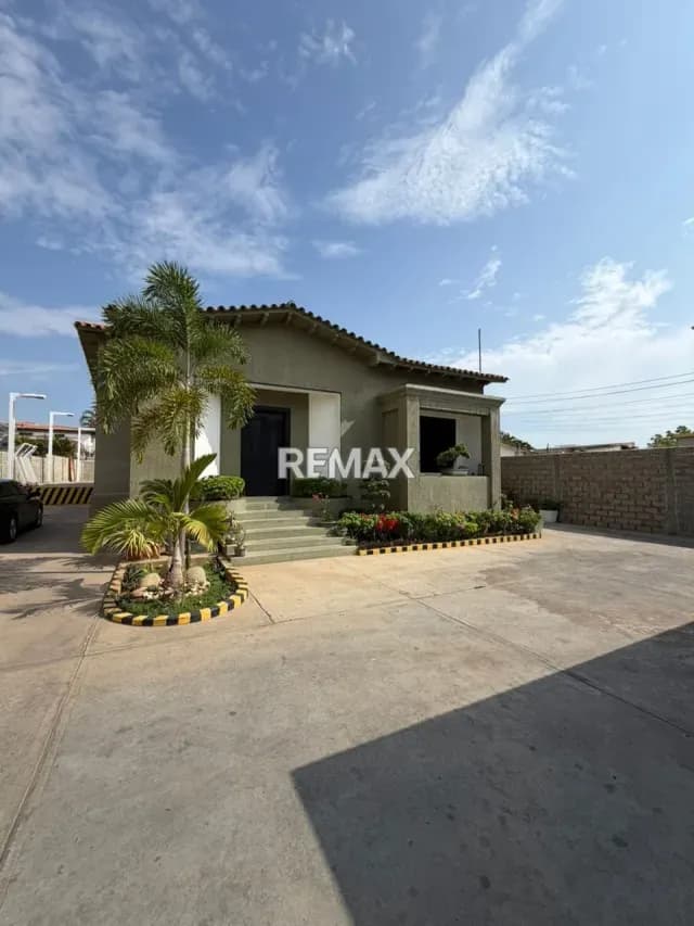 Casa comercial en venta Av. Baralt