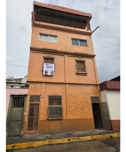 Se Vende Edificio En Av 13. Ve22-347a13-gceg