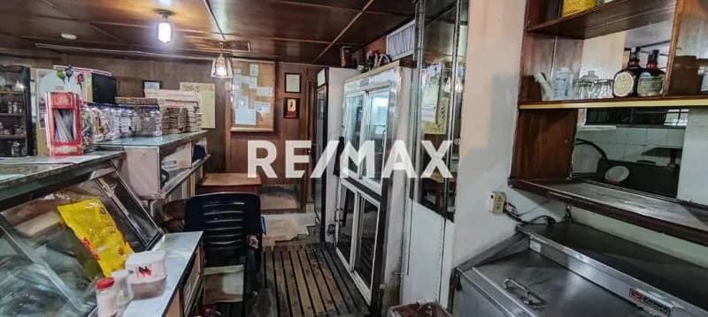 VENDO FONDO DE COMERCIO DE PIZZERIA EN AV VENEZUELA BARQUISIMETO