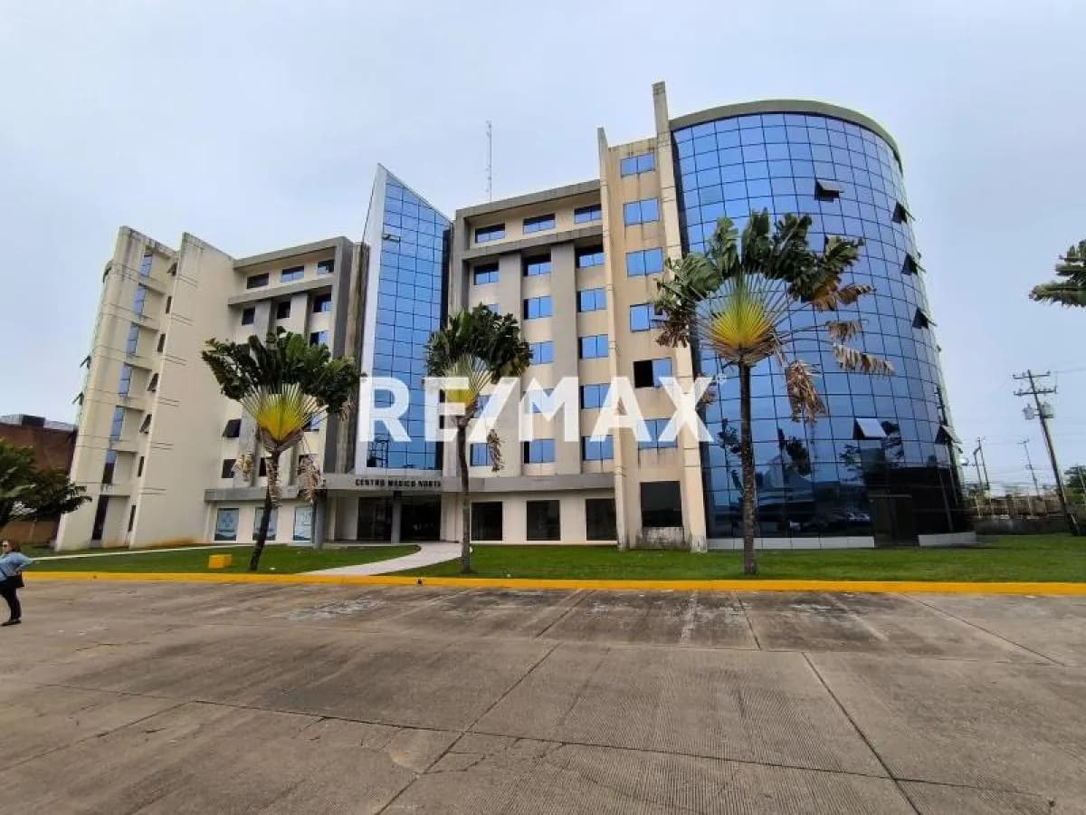 En Alquiler Oficina en Av. Alirio Ugarte Pelayo, Centro Médico Norte, Centro Comercial Petroriente, Maturín
