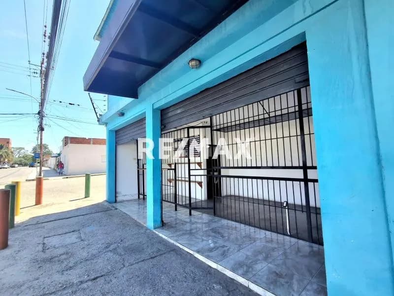 En alquiler Local Comercial en el Corazón de La Mata! 73 m²