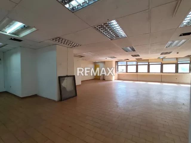 Local Comercial ideal para Oficina en venta en La Candelaria, Caracas