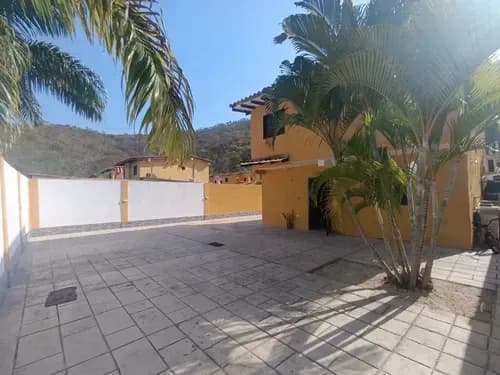 Casa De 2 Niveles A Remodelar En Venta. San Diego . Res. Terrazas De San Diego Country (mer)