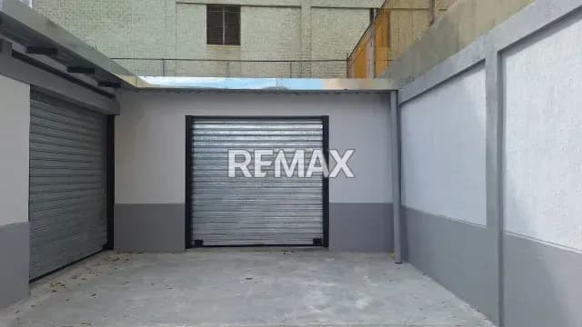 Loca 5. de 40 mt2 en alquiler. En pleno corazon de Acarigua
