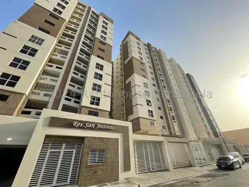 Apartamento De Lujo Listo Para Mudarse, Con Planta Electrica Total Y Pozo Propio En Base Aragua, 25-9080 More