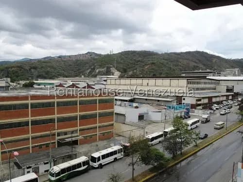 Magnifico Galpon / Deposito / Piso 3 / Planta Industrial En Alquiler Mls 25-18623 La Yaguara