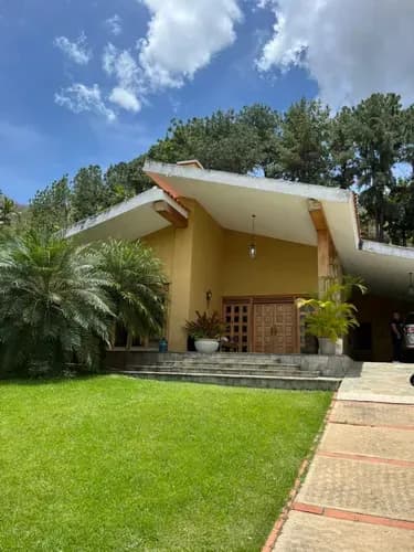 Venta Casa En Guaparo Valencia Edo. Carabobo Z43-07