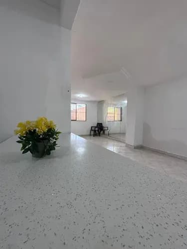 Casa A La Venta Parcialmente Remodelada San Diego Oportunidad