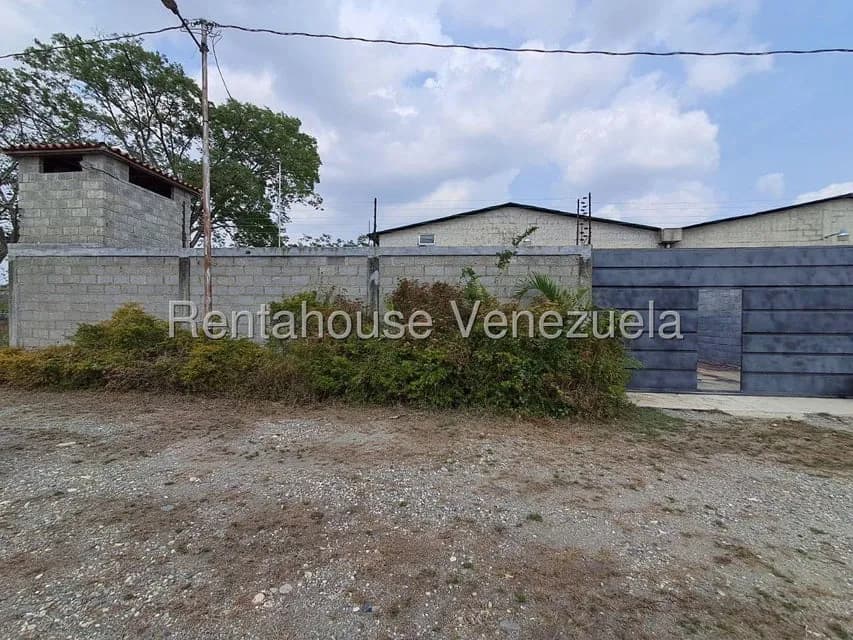 Comercial (Galpon - Deposito) en Venta en El Mayal, Lara