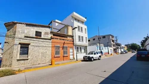 Yasmin Roa Vende Edificio Comercial A Estrenar - Puerto Cabello