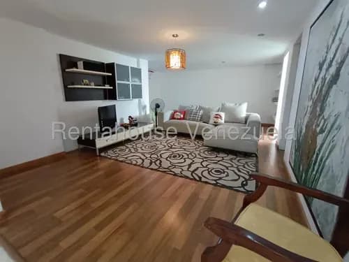 Confortable Y Amplia Casa En Venta En Sebucan Cerca Al Avila