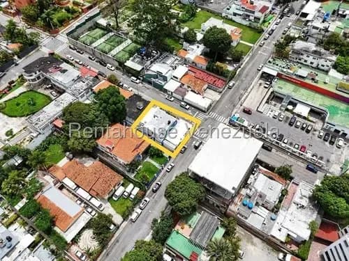 Propiedad En Venta En Los Palos Grandes Jr