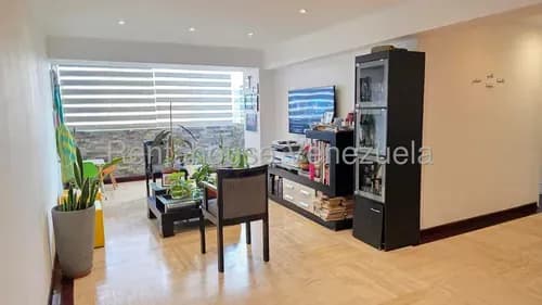 Ma - Apartamento En Venta En Los Naranjos, Vigilancia 24 Horas - 26-17152