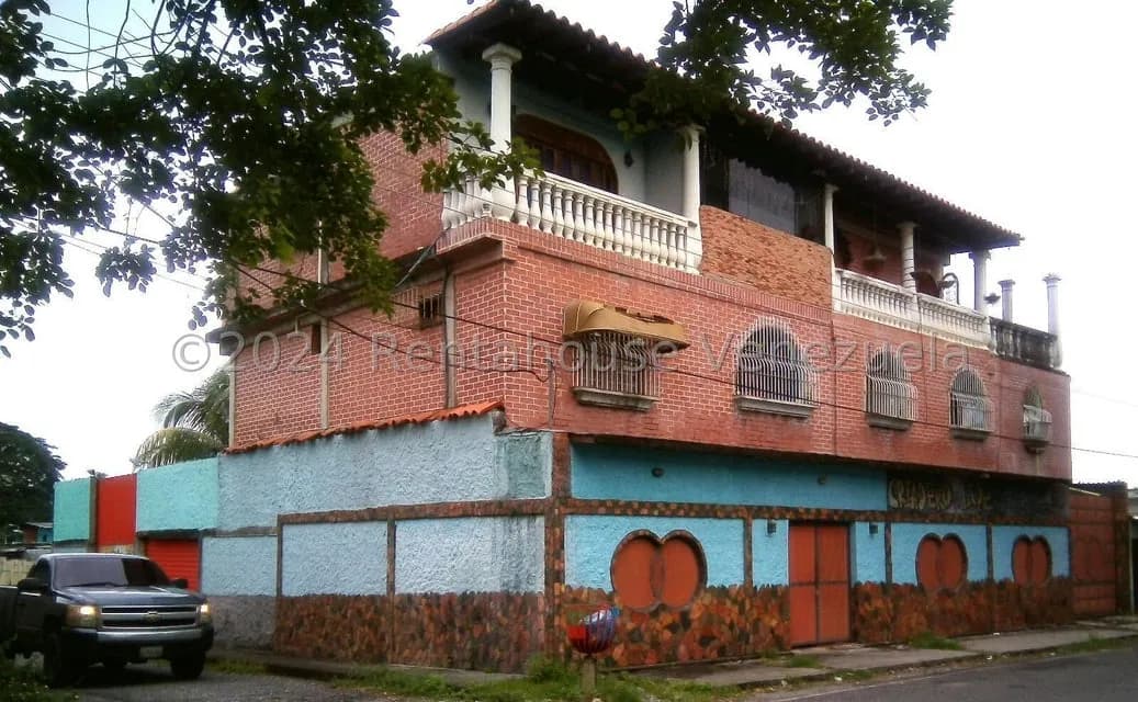 Comercial (Edificio) en Venta en Centro, Portuguesa